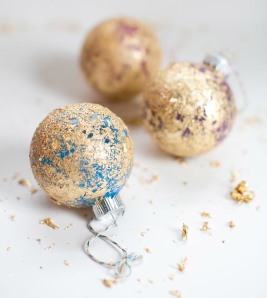 How to Make Easy Christmas Decorations with Gold Leaf