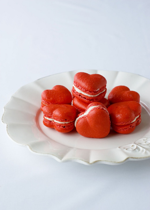 Red Velvet Valentine’s Macarons | DIY Valentines Day Ideas