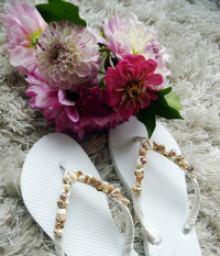 Embellished Flip-Flops – Oh So Very Pretty | A few of our favourite little things