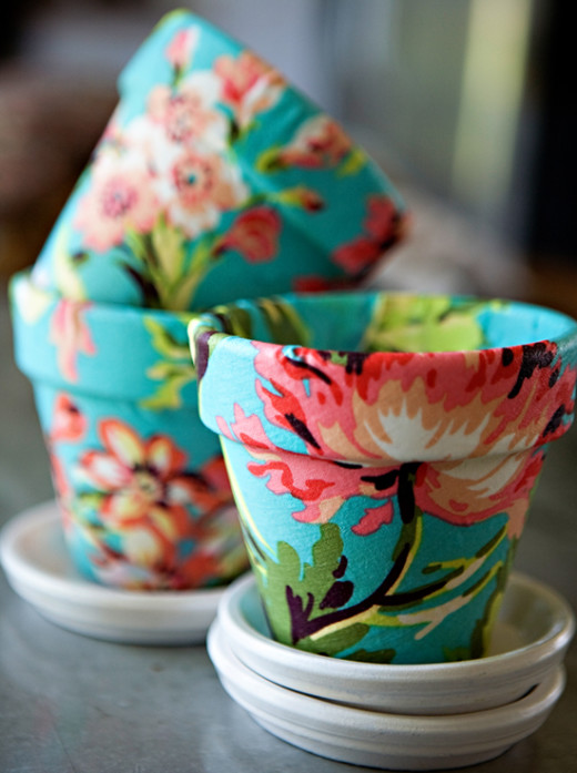 Pretty Terracotta pots DIY