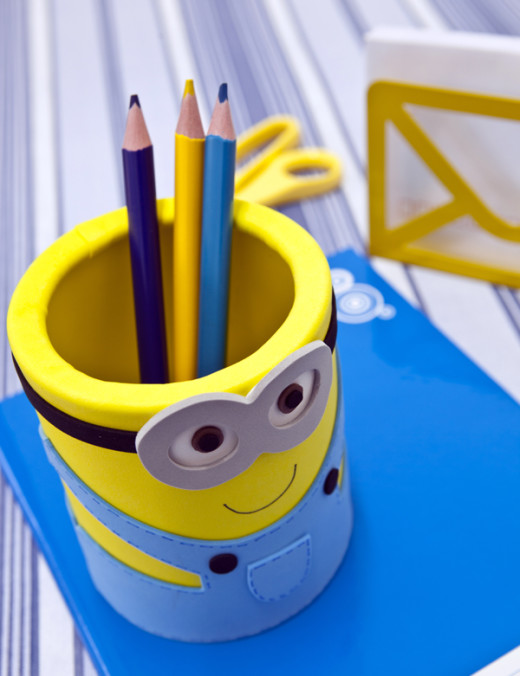 DIY Minion Pencil Holder