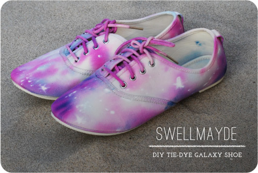 DIY Tie Dye Galaxy Shoe | From swellmayde